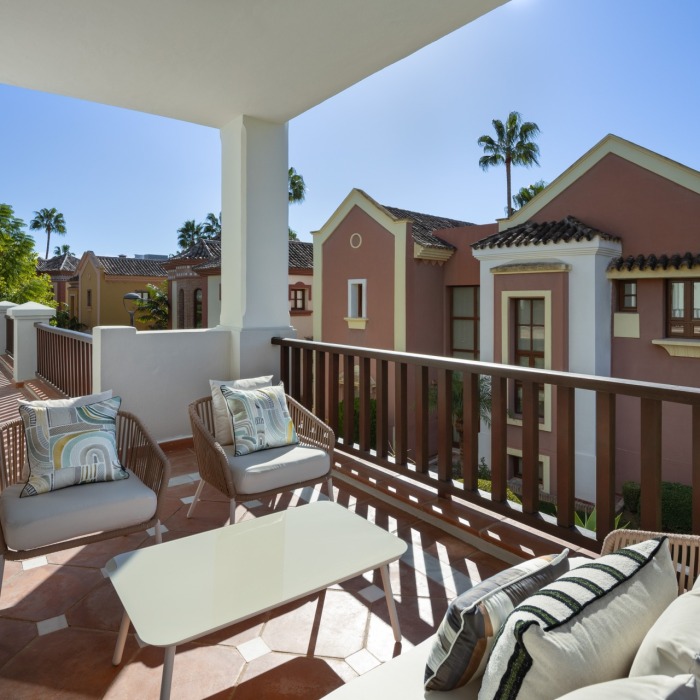 Preciosa casa adosada diseñada con buen gusto en La Capellania, Milla de Oro de Marbella | Image 6