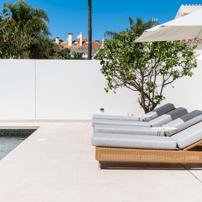 Hermosa Villa con Vistas Panorámicas al Mar en El Rosario, Marbella Este | Image 49