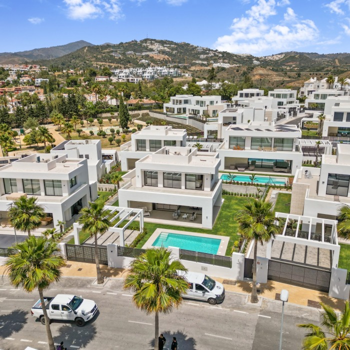 Villa moderna con vistas al mar en Rio Real, Marbella Este | Image 26