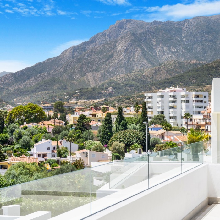 Modern Villa with Sea Views in Rio Real, Marbella East | Image 21