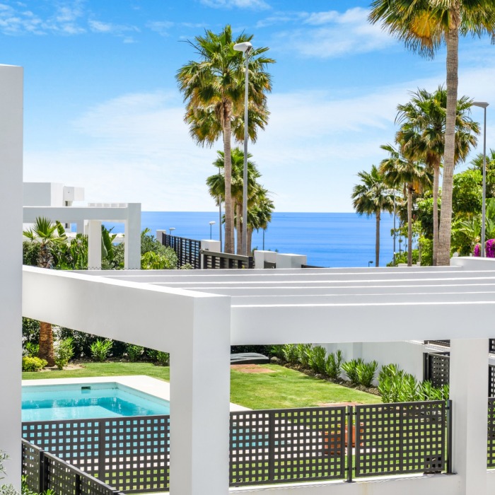 Villa moderna con vistas al mar en Rio Real, Marbella Este | Image 3