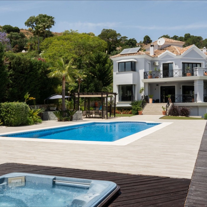 Andalusian Villa with Sea View in Monte Mayor, Benahavis | Image 22