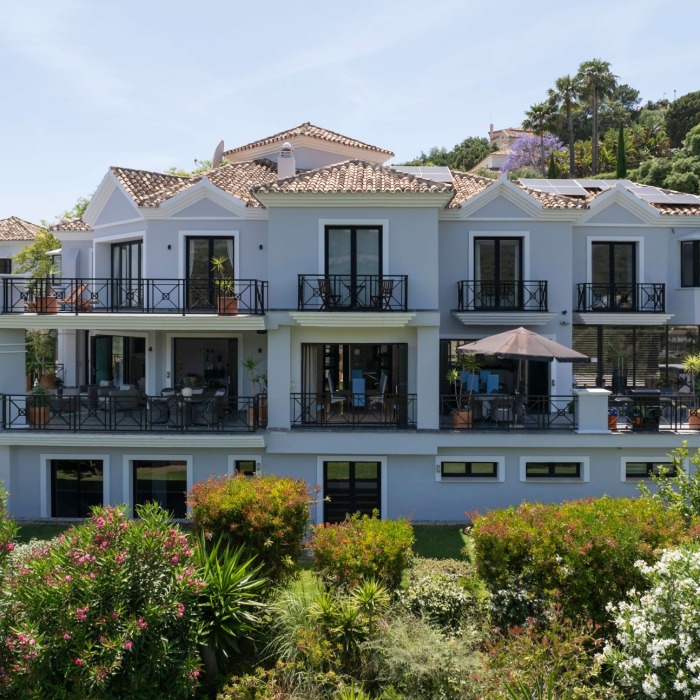 Andalusian Villa with Sea View in Monte Mayor, Benahavis | Image 17