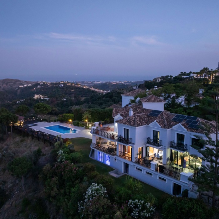 Andalusian Villa with Sea View in Monte Mayor, Benahavis | Image 19