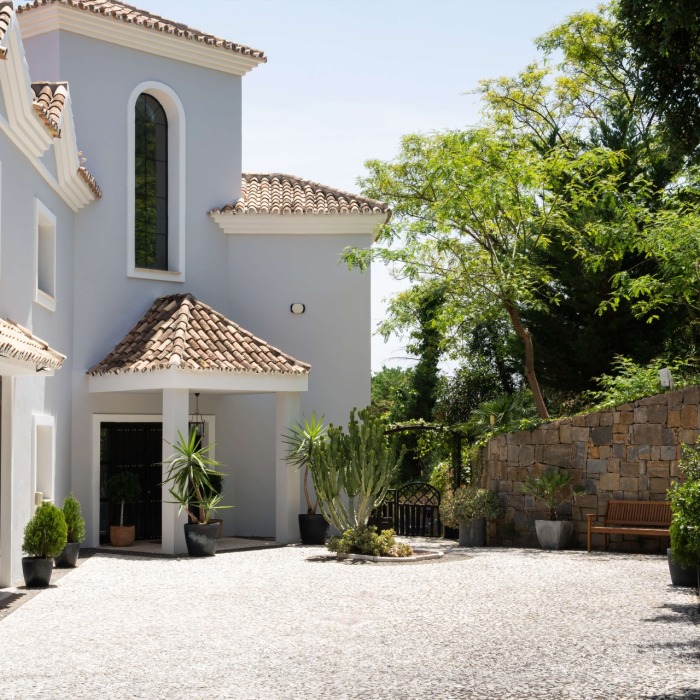 Andalusian Villa with Sea View in Monte Mayor, Benahavis | Image 6