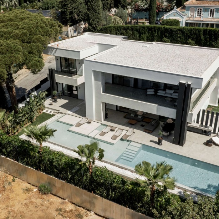 New Contemporary Villa in Nagueles, Marbella Golden Mile | Image 31