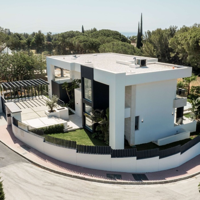 New Contemporary Villa in Nagueles, Marbella Golden Mile | Image 28