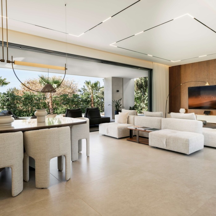 New Contemporary Villa in Nagueles, Marbella Golden Mile | Image 8