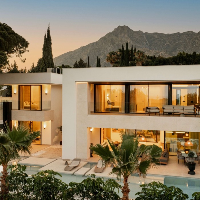 New Contemporary Villa in Nagueles, Marbella Golden Mile | Image 4