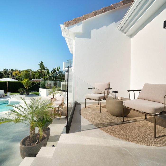 Sublime Villa avec vue Mer & Golf à El Rosario, Marbella Est | Image 35