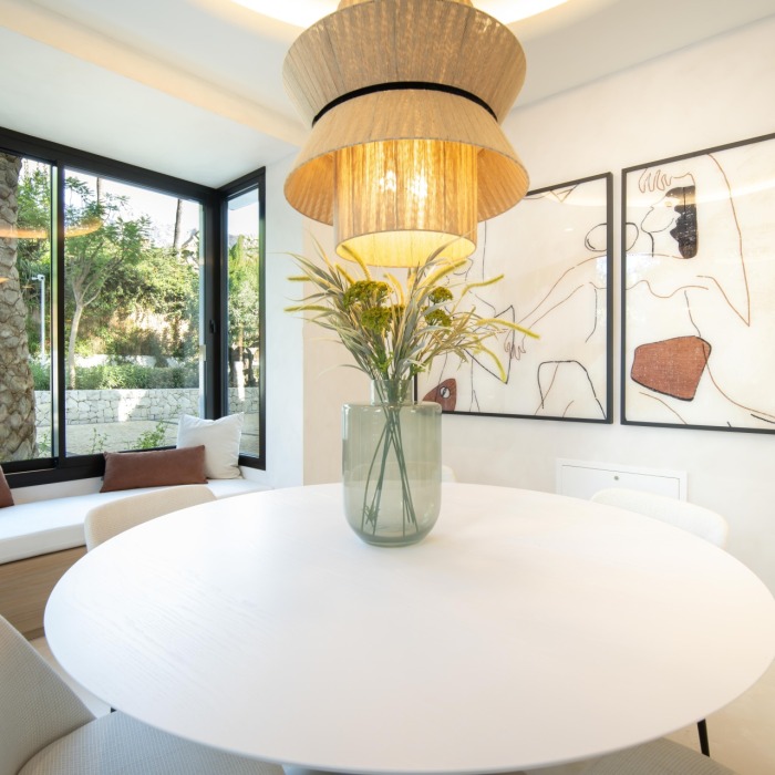 Unique tasteful designer villa in Reales, Marbella Golden Mile | Image 17