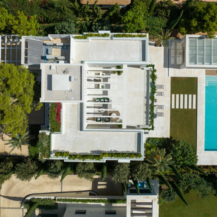 Unique Villa designé avec gout à Reales, Marbella Goden Mile | Image 45