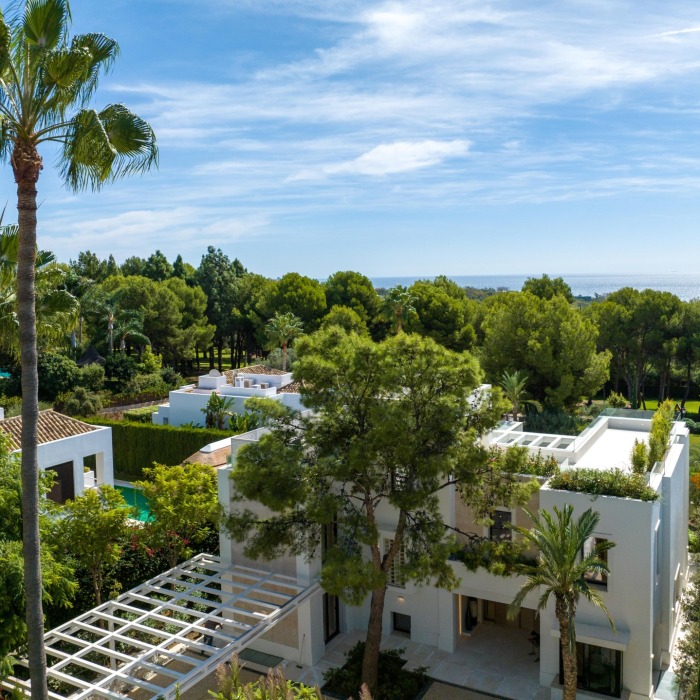 Villa única de diseño y buen gusto en Reales, Milla de Oro de Marbella | Image 44