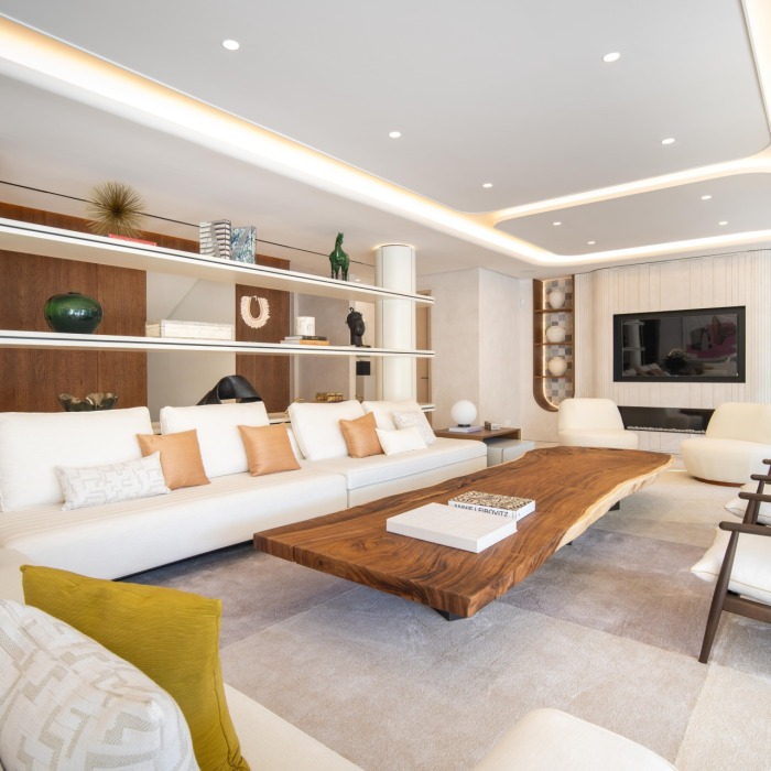 Villa única de diseño y buen gusto en Reales, Milla de Oro de Marbella | Image 9