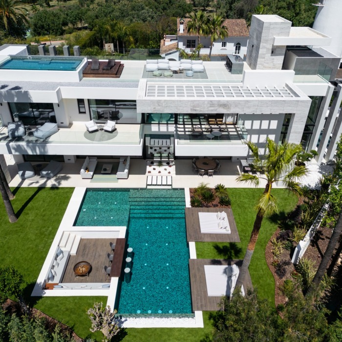 Villa moderne située dans la prestigieuse Atalaya Rio Verde à Nueva Andalucía | Image 29