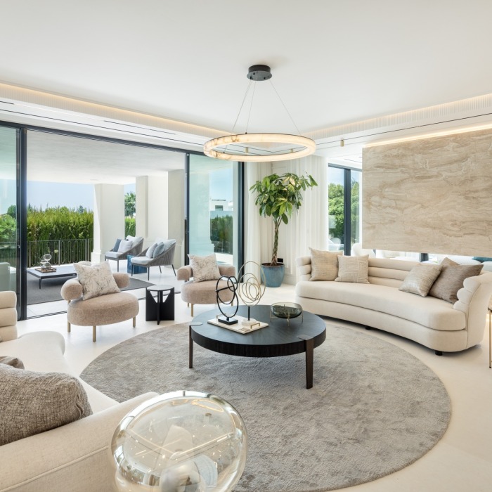 Stunning 6-bedroom Villa Rossini, Sierra Blanca, Marbella | Image 14