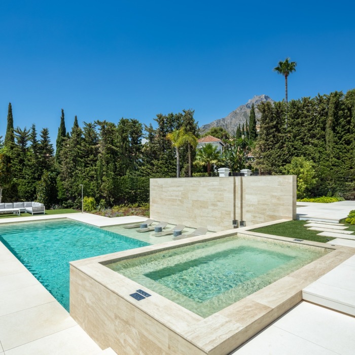 Stunning 6-bedroom Villa Rossini, Sierra Blanca, Marbella | Image 19