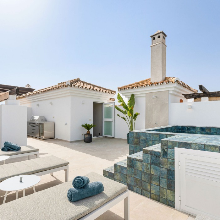 Penthouse Lira – Penthouse rénové à Mirador del Rodeo, Nueva Andalucia | Image 28