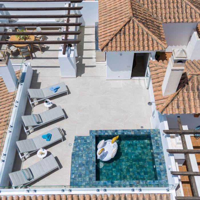 Penthouse Lira – Penthouse rénové à Mirador del Rodeo, Nueva Andalucia | Image 31