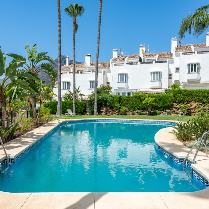 Maison de ville de 3 chambres à coucher à distance de marche de Puente Romano, Marbella | Image 38