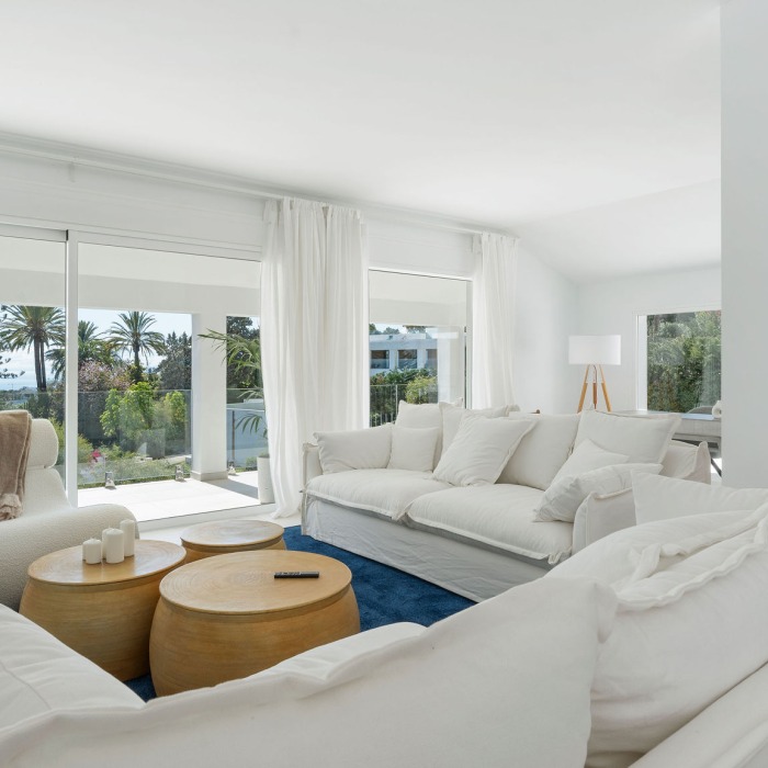 Villa Bellevue, recientemente renovada en El Rosario Marbella | Image 3