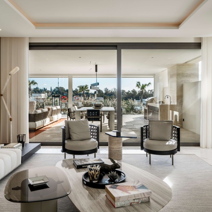 Apartamento dúplex diseñado por Fendi en EPIC, Milla de Oro de Marbella | Image 3