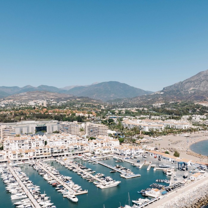 Amazing Penthouse in Puerto Banus, Marbella | Image 32