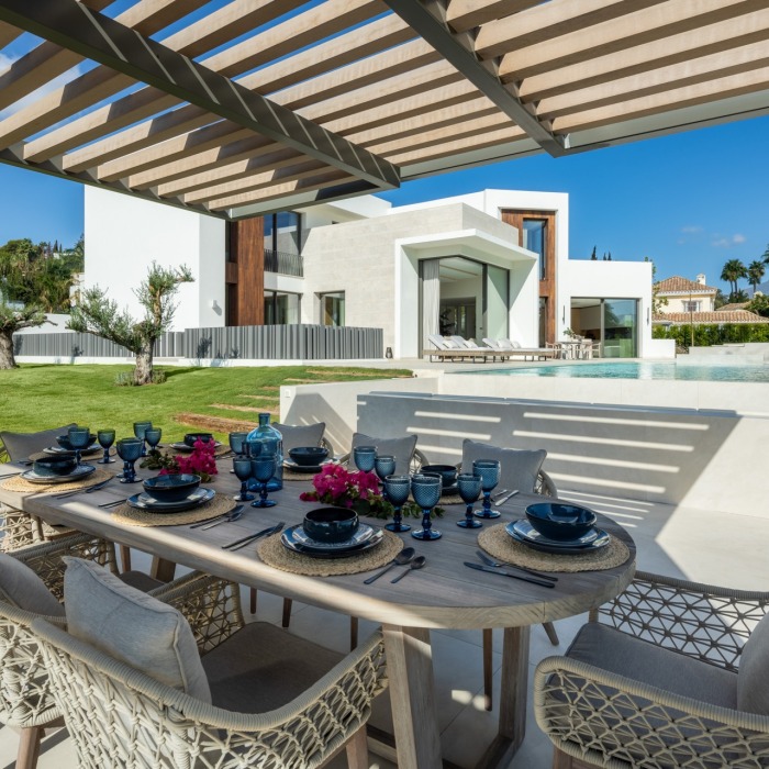 Fantastic Villa Imagine, frontline to Las Brisas Golf Club in Nueva Andalucia | Image 15