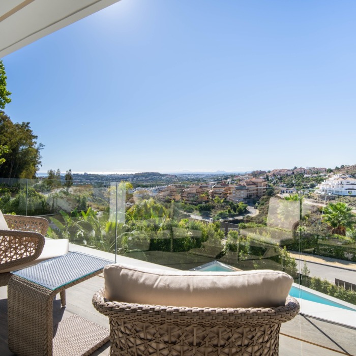 Superbe villa moderne avec un emplacement de choix à Nueva Andalucia | Image 34