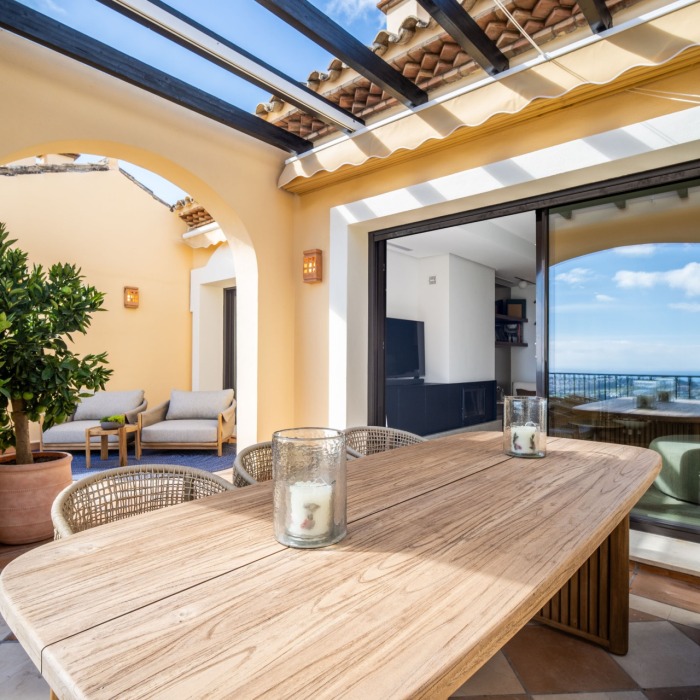 Incredible Penthouse with Panoramic Views in Buenavista, La Quinta, Benahavis | Image 4