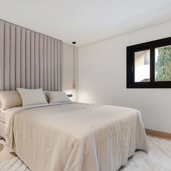 Modern apartment in Palacetes Los Belvederes, Nueva Andalucia | Image 19