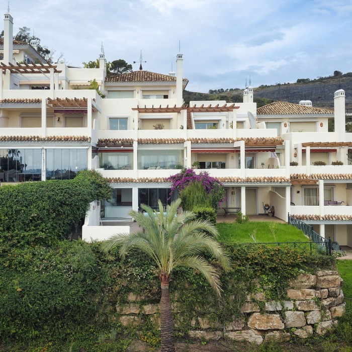 Modern apartment in Palacetes Los Belvederes, Nueva Andalucia | Image 28