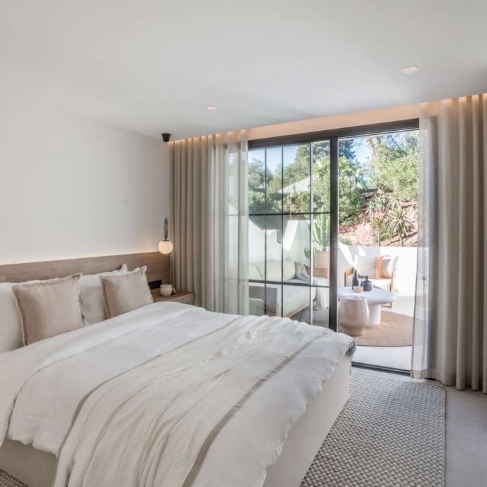 Stunning 5-bedroom semi-detached house in Nueva Andalucia, Marbella | Image 29