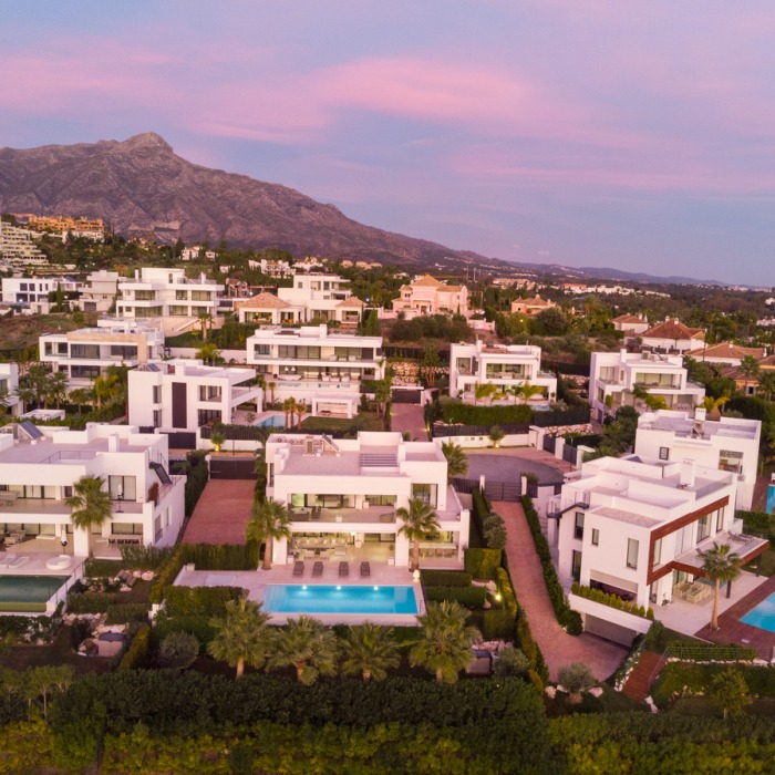 Impresionante villa moderna con increíbles vistas en Nueva Andalucía | Image 13