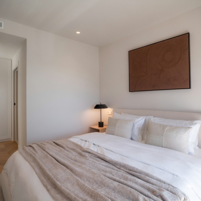 Luxueux penthouse en duplex de 4 chambres à vendre à Nueva Andalucía avec vue sur la mer et piscine privée sur le toit | Image 6