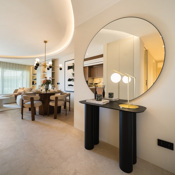 Fully renovated 3 bedroom apartment in Lomas de Marbella Club, Marbella Golden Mile | Image 32