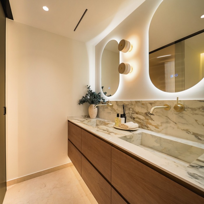 Fully renovated 3 bedroom apartment in Lomas de Marbella Club, Marbella Golden Mile | Image 12
