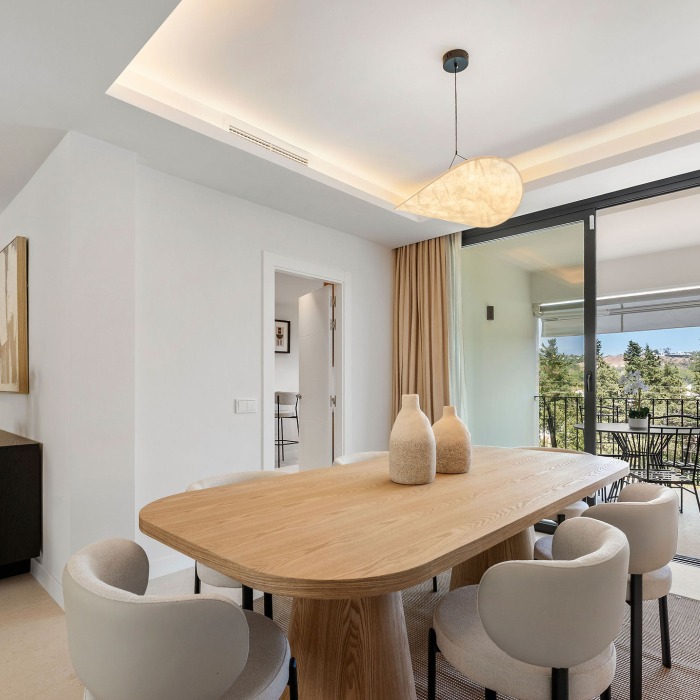 Casa Los Olivos – Maison de ville rénovée avec vue sur le golf à Nueva Andalucia | Image 9
