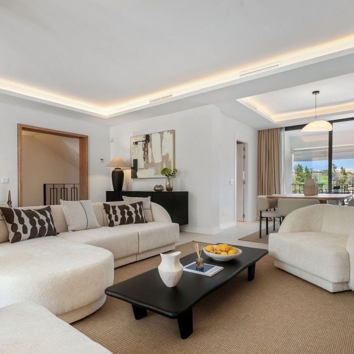 Casa Los Olivos – Maison de ville rénovée avec vue sur le golf à Nueva Andalucia | Image 15