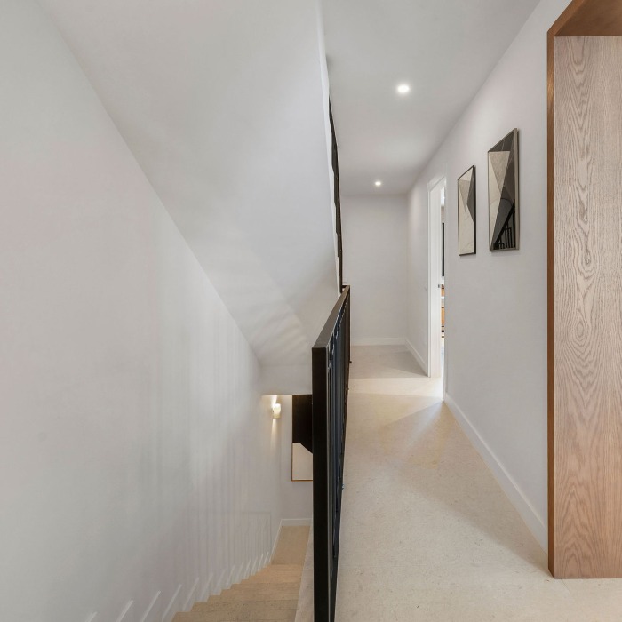Casa Los Olivos – Maison de ville rénovée avec vue sur le golf à Nueva Andalucia | Image 20