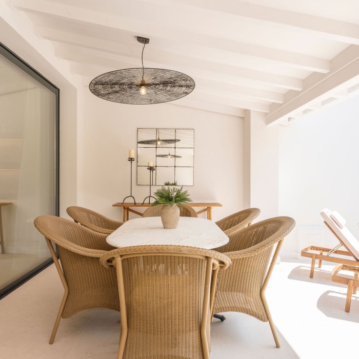 Casa Los Olivos – Maison de ville rénovée avec vue sur le golf à Nueva Andalucia | Image 2