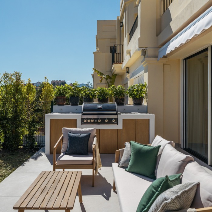 Maison Vue : Maison de ville luxueusement rénovée à vendre à La Quinta Hills, Benahavís | Image 23