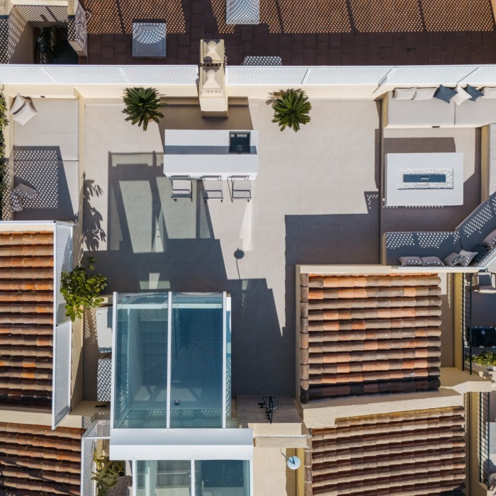 Maison Vue : Maison de ville luxueusement rénovée à vendre à La Quinta Hills, Benahavís | Image 30