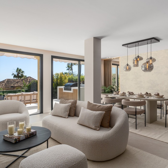 Maison Vue : Maison de ville luxueusement rénovée à vendre à La Quinta Hills, Benahavís | Image 5