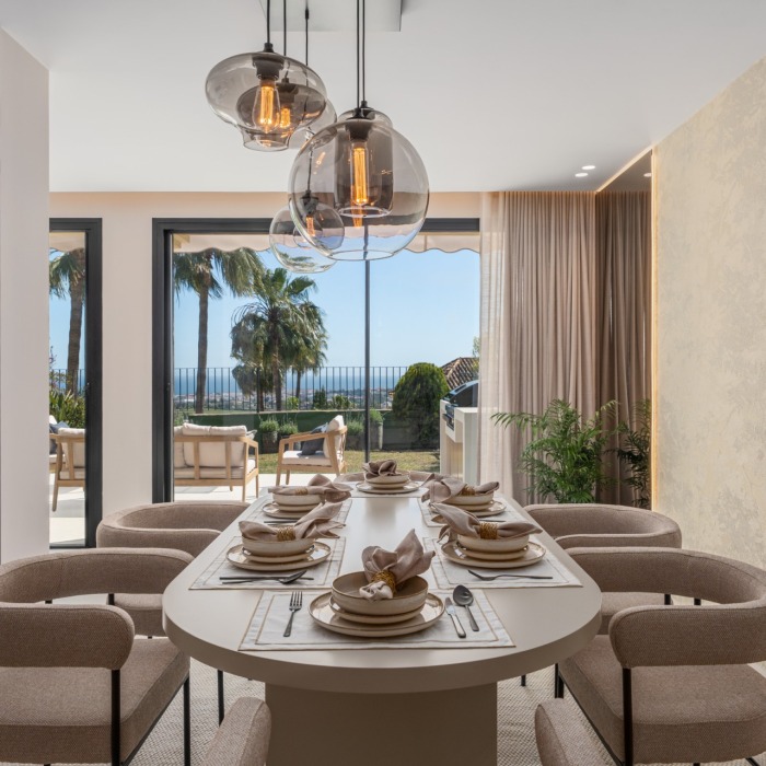 Maison Vue : Maison de ville luxueusement rénovée à vendre à La Quinta Hills, Benahavís | Image 6