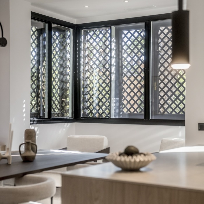 Appartement récemment rénové de 3 chambres et 3 salles de bains situé au rez-de-chaussée dans le quartier exclusif d’Altos Reales à Sierra Blanca | Image 30
