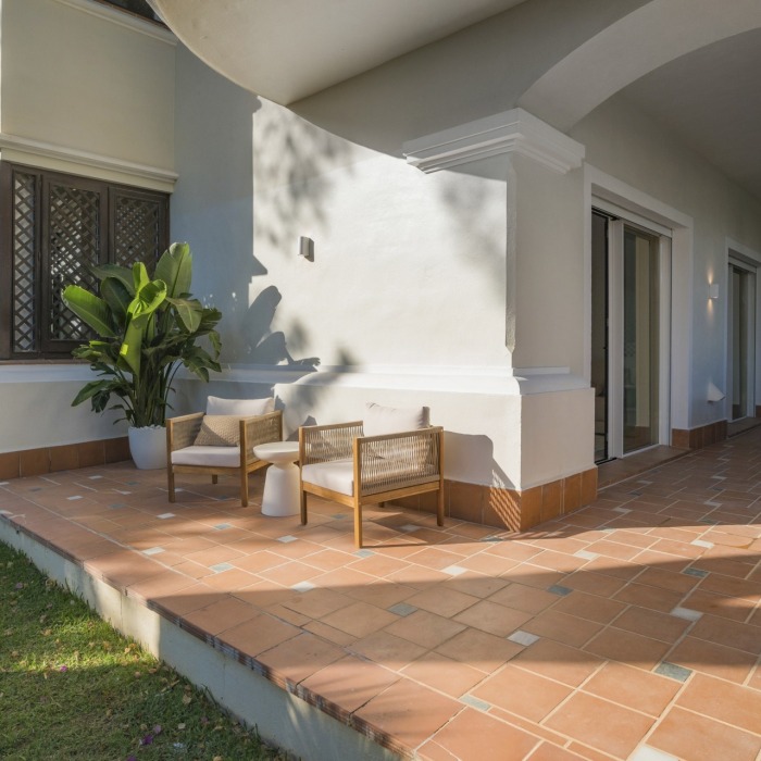 Appartement récemment rénové de 3 chambres et 3 salles de bains situé au rez-de-chaussée dans le quartier exclusif d’Altos Reales à Sierra Blanca | Image 41