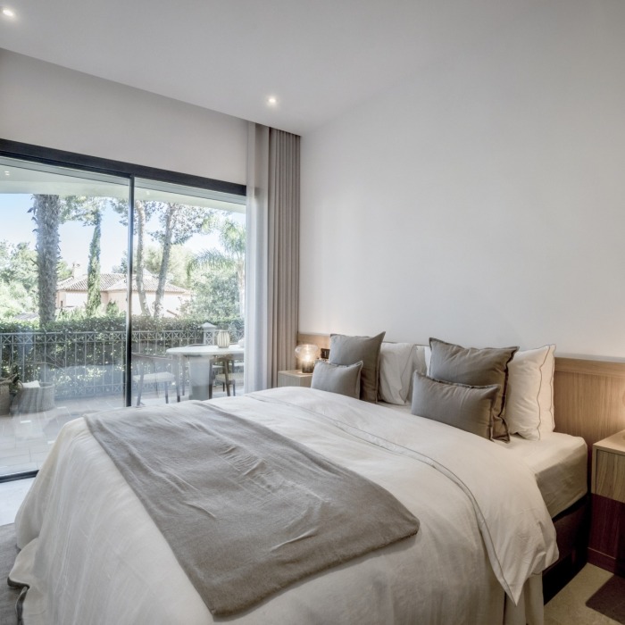 Appartement récemment rénové de 3 chambres et 3 salles de bains situé au rez-de-chaussée dans le quartier exclusif d’Altos Reales à Sierra Blanca | Image 6