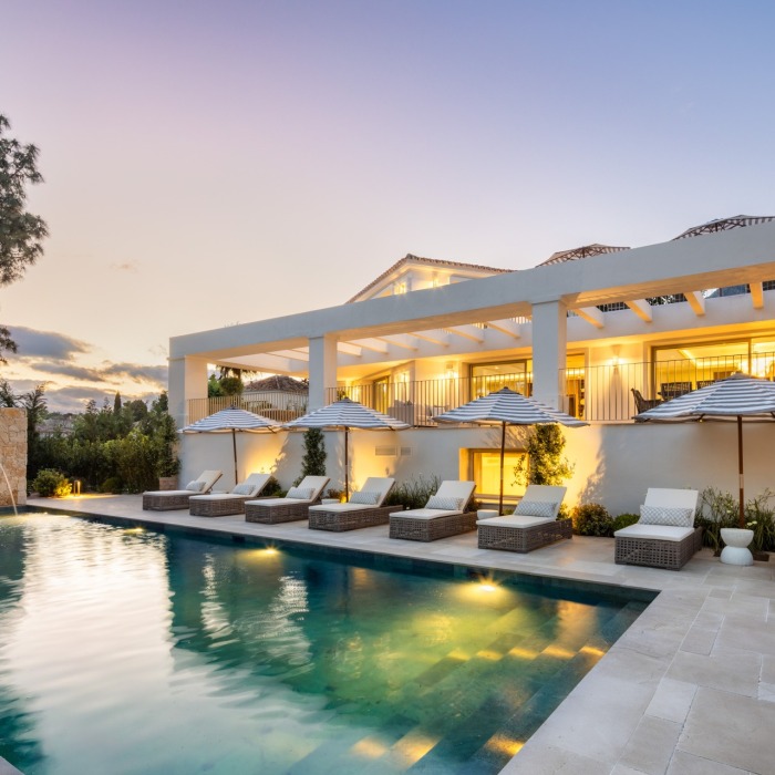 Villa de lujo en venta en la Milla de Oro de Marbella: casa contemporánea a estrenar con pista de tenis | Image 19