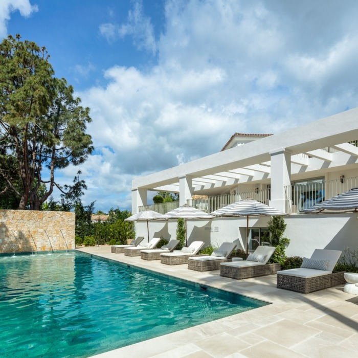 Villa de lujo en venta en la Milla de Oro de Marbella: casa contemporánea a estrenar con pista de tenis | Image 27